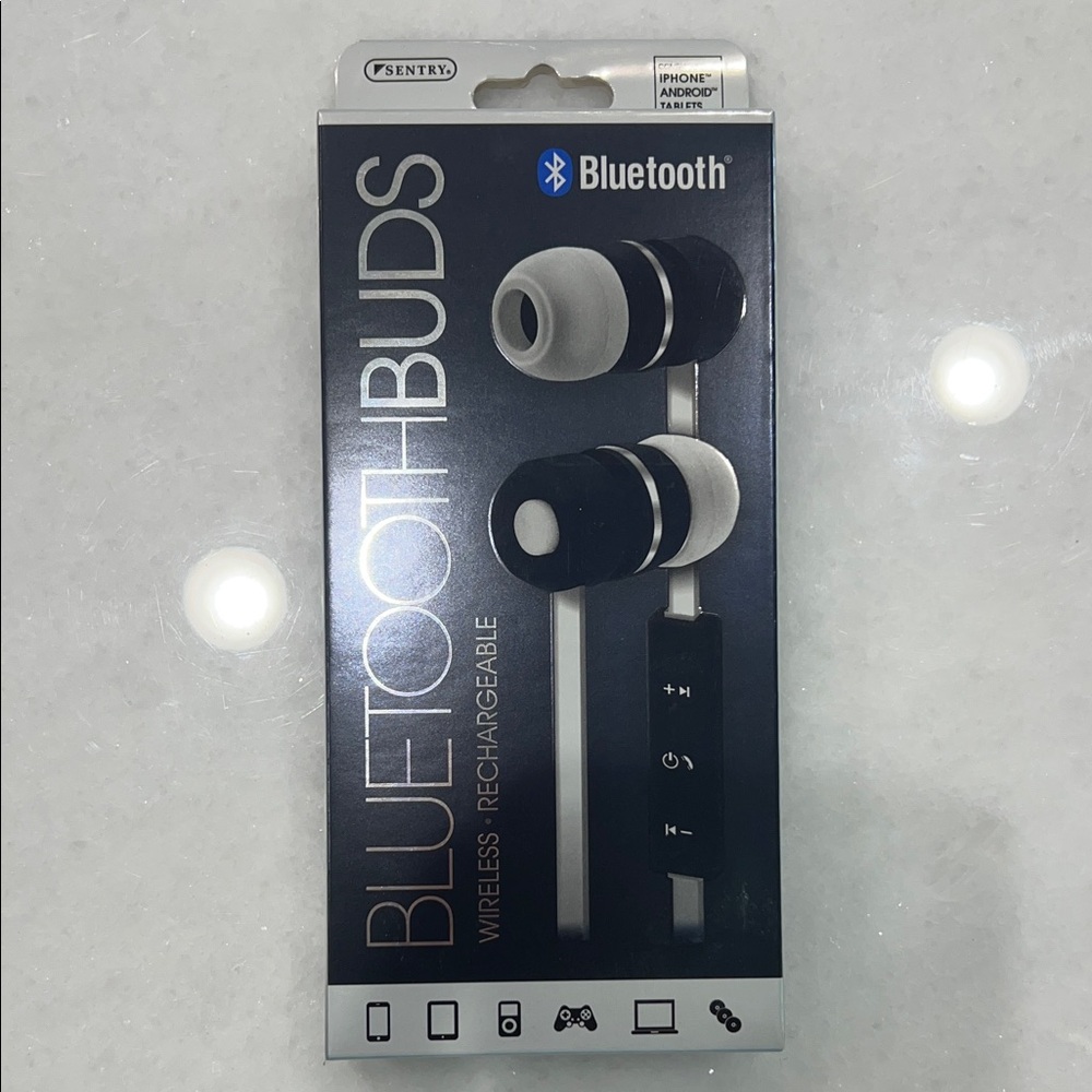 Sentry Bluetooth Wireless Earbuds - Black and White
